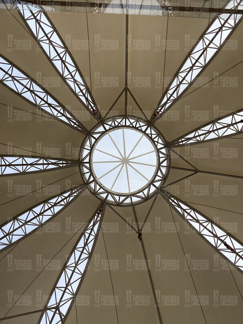 新泰卓越·財(cái)富廣場膜結(jié)構(gòu)項(xiàng)目竣工