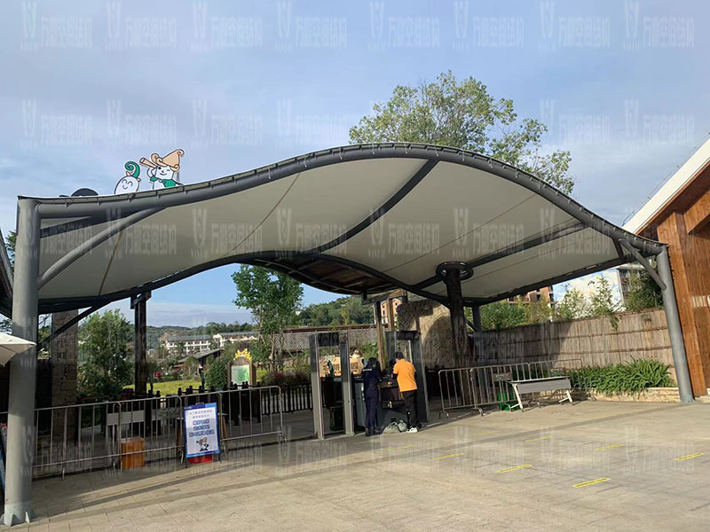 萬豪空間結(jié)構(gòu)員工到臺州大板橋ETFE氣枕天幕項(xiàng)目、溫州鐵定溜溜樂園ETFE天幕及PTFE景觀傘膜結(jié)構(gòu)工項(xiàng)目學(xué)習(xí)交流