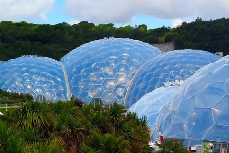 單層ETFE膜結(jié)構(gòu)與氣枕ETFE膜結(jié)構(gòu)有什么區(qū)別？ETFE膜結(jié)構(gòu)經(jīng)典案例有哪些？