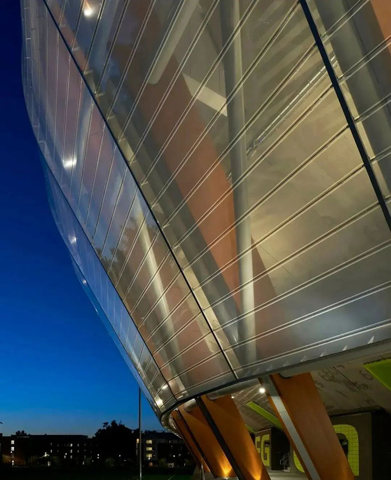 膜結構見證中國男子田賽首冠