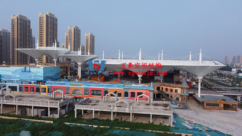 山東聊城萬達(dá)小鎮(zhèn)七彩祥云PTFE膜結(jié)構(gòu)項目