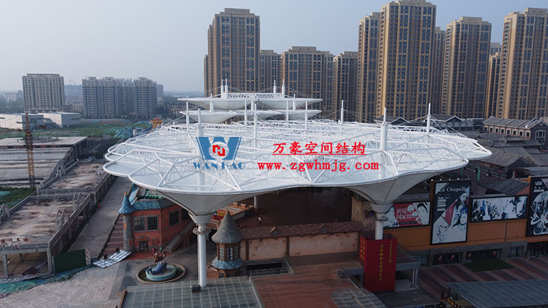 山東聊城萬達(dá)小鎮(zhèn)七彩祥云PTFE膜結(jié)構(gòu)項目