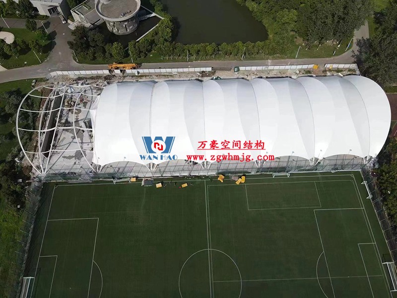 寧波諾丁漢大學室外運動場地改擴建項目膜結(jié)構(gòu)工程接近尾聲