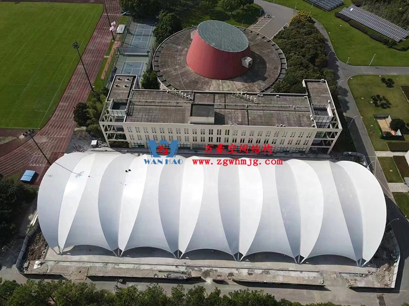 寧波諾丁漢大學室外運動場地改擴建項目膜結(jié)構(gòu)工程接近尾聲