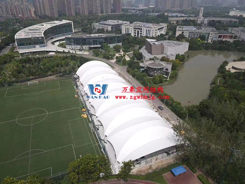 寧波諾丁漢大學(xué)室外運(yùn)動場地改擴(kuò)建項(xiàng)目膜結(jié)構(gòu)工程完工 寧波諾丁漢大學(xué)室外運(yùn)動場地改擴(kuò)建項(xiàng)目膜結(jié)構(gòu)工程完工