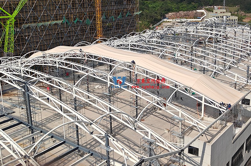 勞動最光榮，致敬一線工作者！