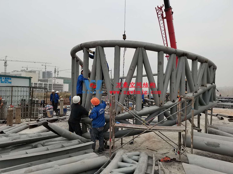 四川南充電影學(xué)院景觀膜結(jié)構(gòu)工程位于四川省南充市，此工程由寧波萬豪空間結(jié)構(gòu)工程有限公司承建。  四川南充電影學(xué)院景觀膜結(jié)構(gòu)工程  四川南充電影學(xué)院景觀膜結(jié)構(gòu)工程  四川南充電影學(xué)院景觀膜結(jié)構(gòu)工程  四川南充電影學(xué)院景觀膜結(jié)構(gòu)工程  四川南充電影學(xué)院景觀膜結(jié)構(gòu)工程  四川南充電影學(xué)院景觀膜結(jié)構(gòu)工程  四川南充電影學(xué)院景觀膜結(jié)構(gòu)工程  四川南充電影學(xué)院景觀膜結(jié)構(gòu)工程  四川南充電影學(xué)院景觀膜結(jié)構(gòu)工程  四川南充電影學(xué)院景觀膜結(jié)構(gòu)工程  四川南充電影學(xué)院景觀膜結(jié)構(gòu)工程