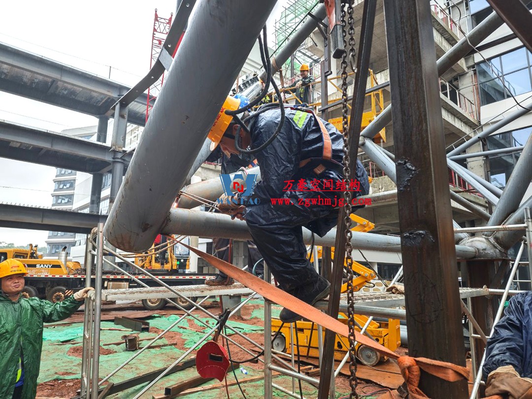 萬(wàn)豪2023第11標(biāo)-海南醫(yī)學(xué)院第一附屬醫(yī)院江東新院區(qū)膜結(jié)構(gòu)工程