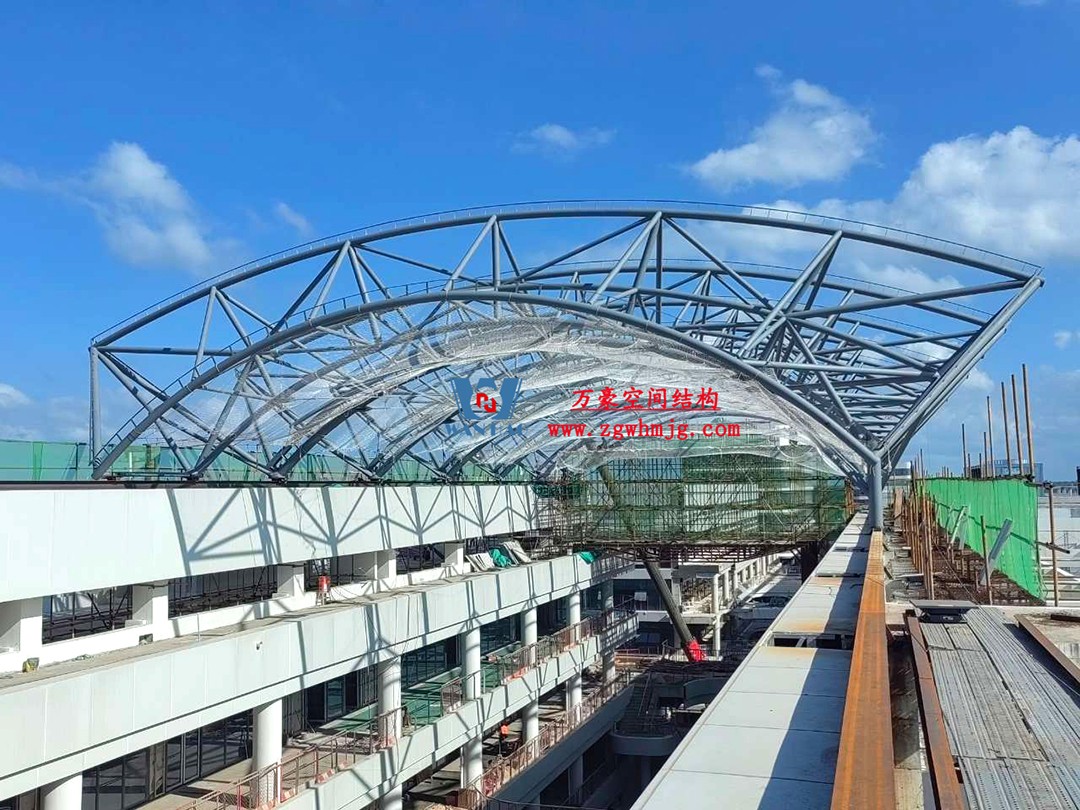 全力以赴高效推進(jìn)項(xiàng)目施工，高質(zhì)量完成建設(shè)任務(wù)