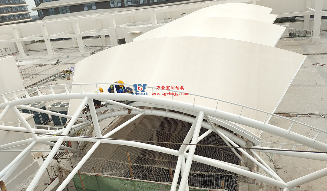 工程進度全速推進，PTFE膜材張拉在即！