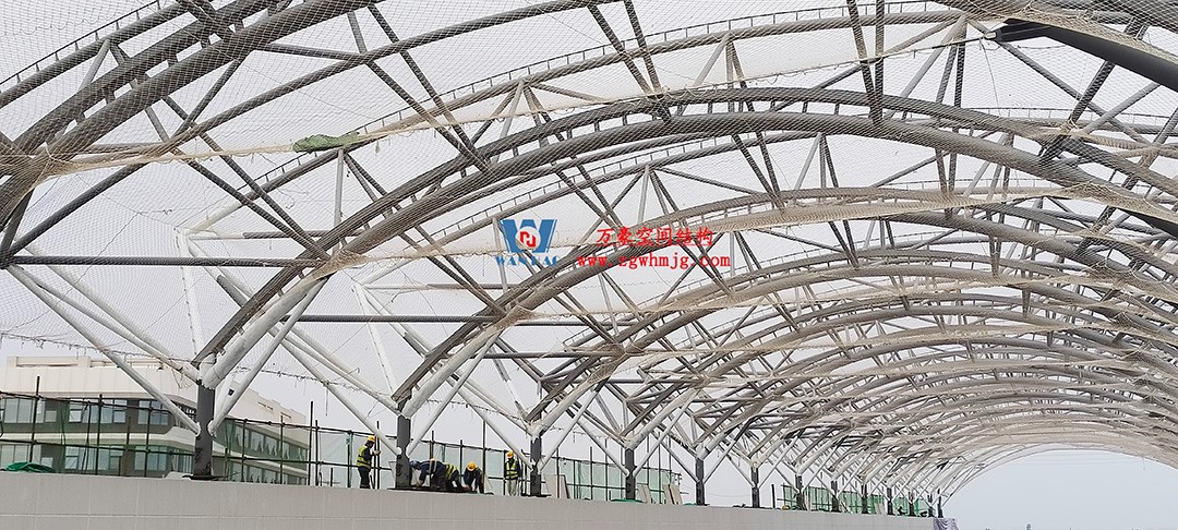 施工加速，這個PTFE膜結(jié)構(gòu)天幕即將完工！