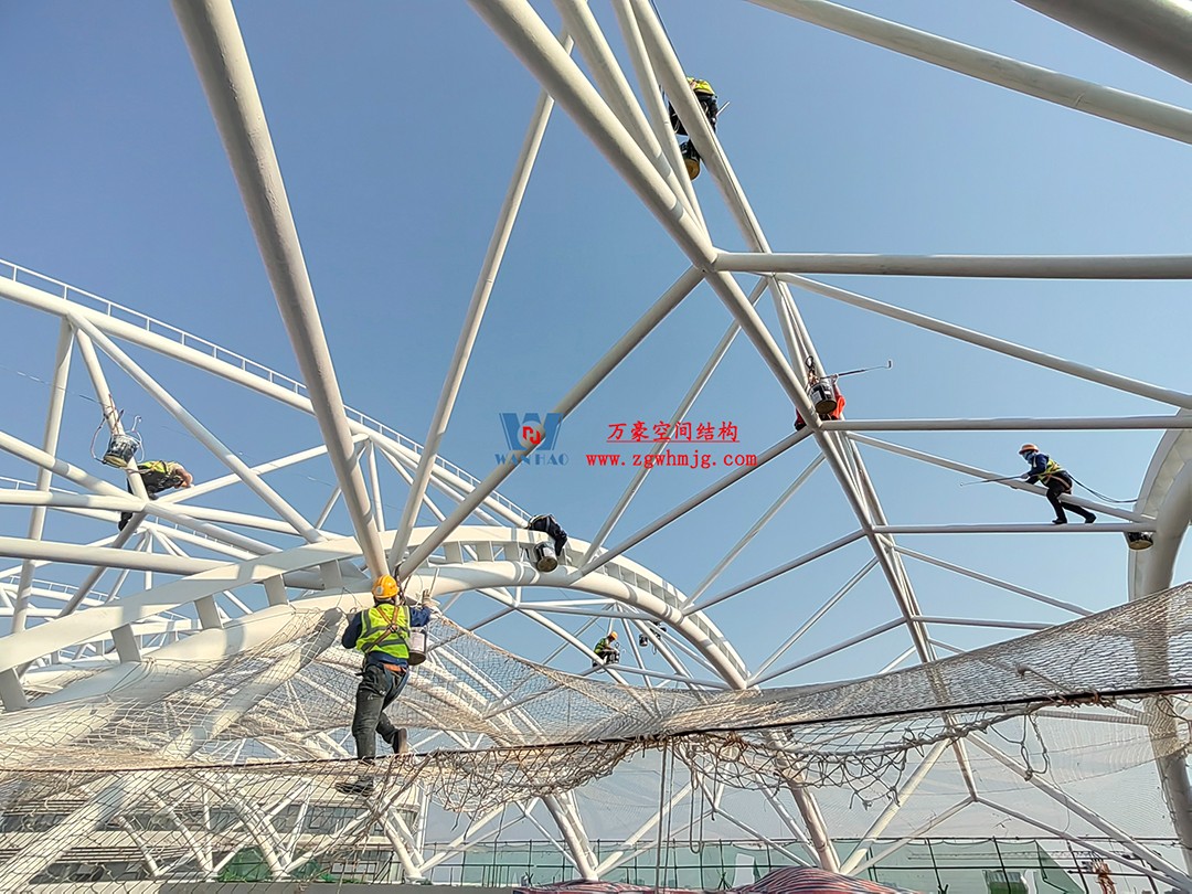 施工加速，這個PTFE膜結(jié)構(gòu)天幕即將完工！