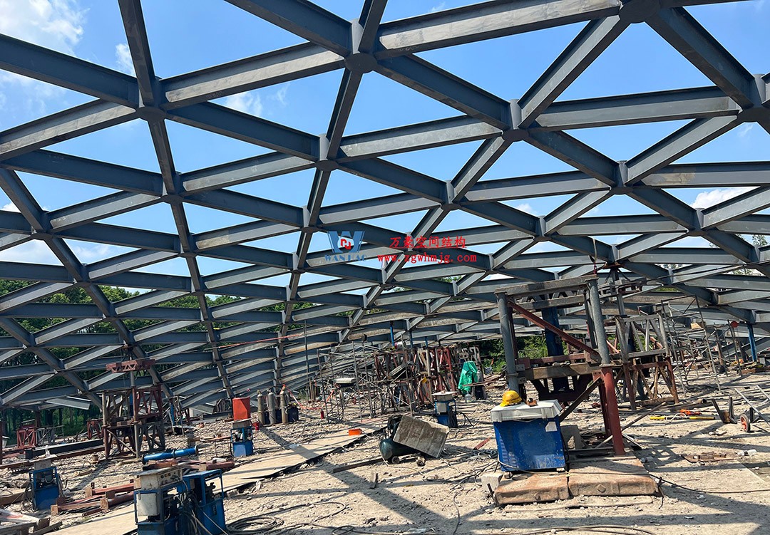 上海工程技術(shù)大學(xué)松江校區(qū)風(fēng)雨操場(chǎng)ETFE膜結(jié)構(gòu)工程 上海工程技術(shù)大學(xué)松江校區(qū)風(fēng)雨操場(chǎng)ETFE膜結(jié)構(gòu)工程