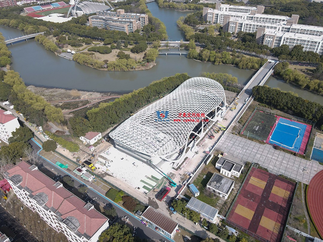 上海工程技術(shù)大學(xué)松江校區(qū)風(fēng)雨操場(chǎng)ETFE膜結(jié)構(gòu)工程 上海工程技術(shù)大學(xué)松江校區(qū)風(fēng)雨操場(chǎng)ETFE膜結(jié)構(gòu)工程