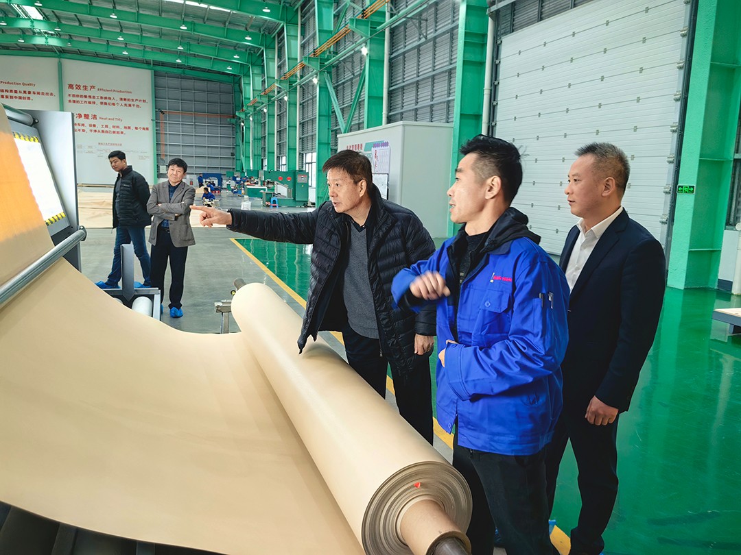 中國鋼結構協(xié)會空間結構分會領導專家一行蒞臨萬豪考察指導工作