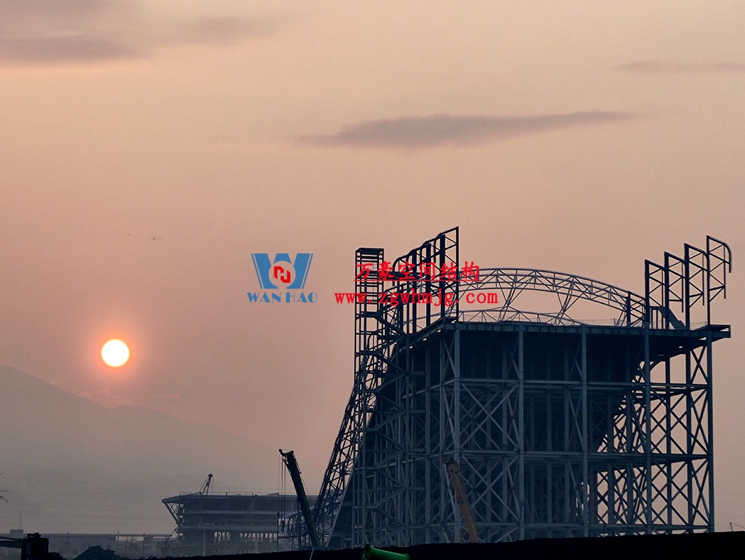 比亞迪紹興嵊州賽車場干拔沙坡觀景平臺鋼結(jié)構(gòu)項(xiàng)目