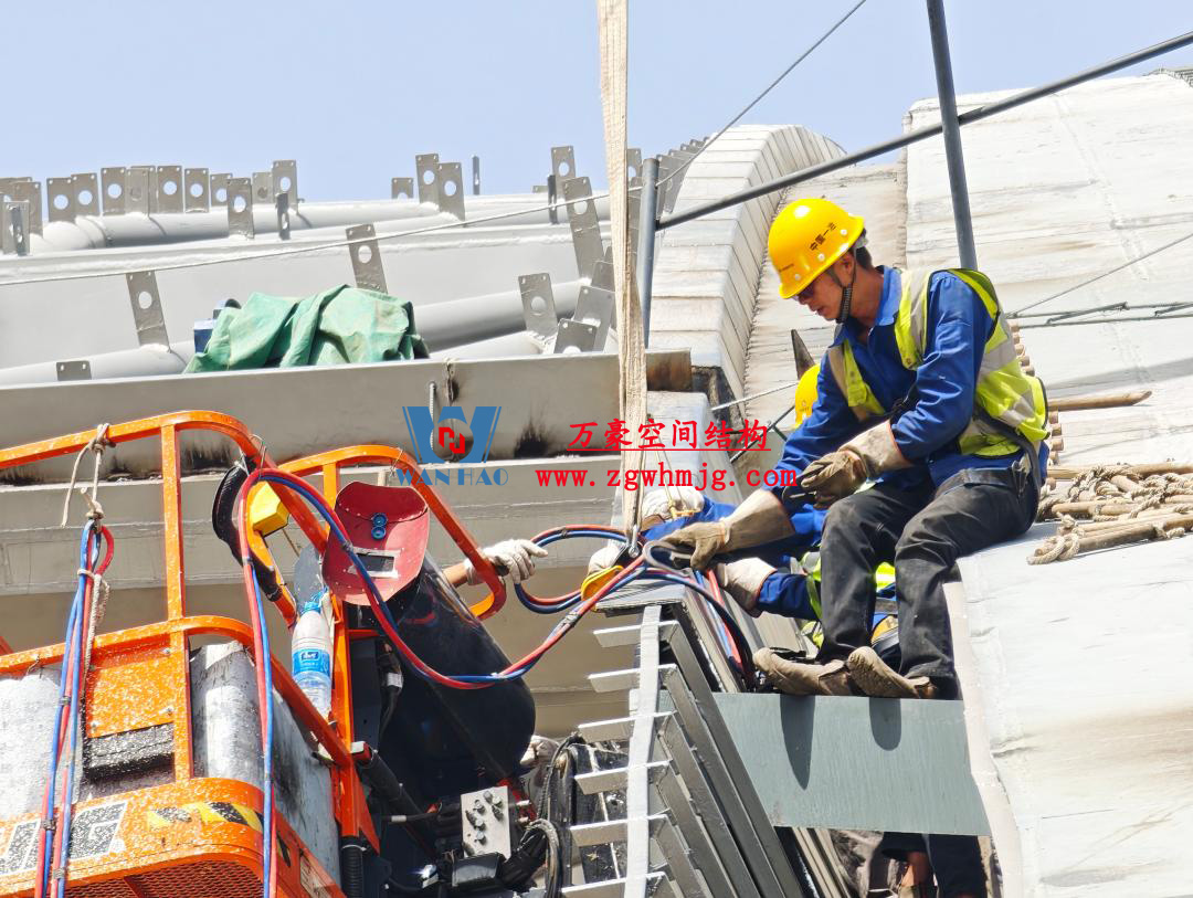 鄭州中原高鐵港數(shù)字展貿(mào)城ETFE膜結(jié)構(gòu) PTFE膜結(jié)構(gòu)項(xiàng)目 鄭州中原高鐵港數(shù)字展貿(mào)城ETFE膜結(jié)構(gòu) PTFE膜結(jié)構(gòu)項(xiàng)目