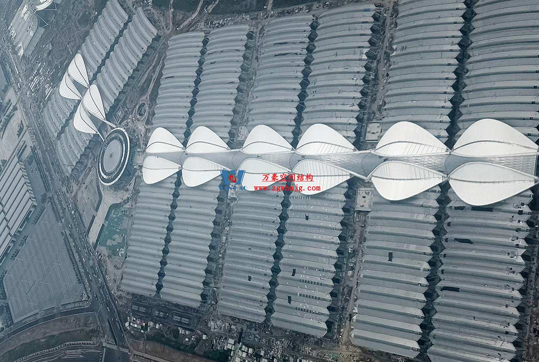 鄭州中原高鐵港數(shù)字展貿(mào)城ETFE PTFE膜結(jié)構(gòu)項(xiàng)目 鄭州中原高鐵港數(shù)字展貿(mào)城ETFE PTFE膜結(jié)構(gòu)項(xiàng)目