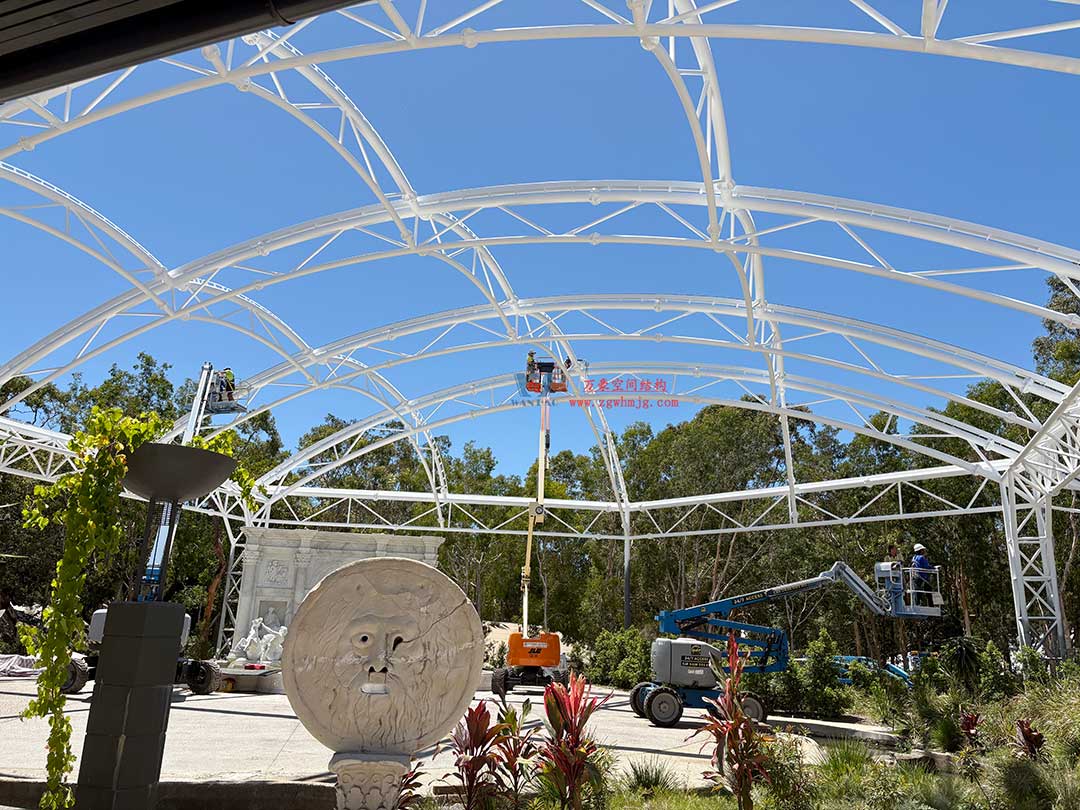 跨越山海的建筑新章！澳大利亞噴泉廣場天幕張拉正酣，雙膜科技賦能莊園建筑