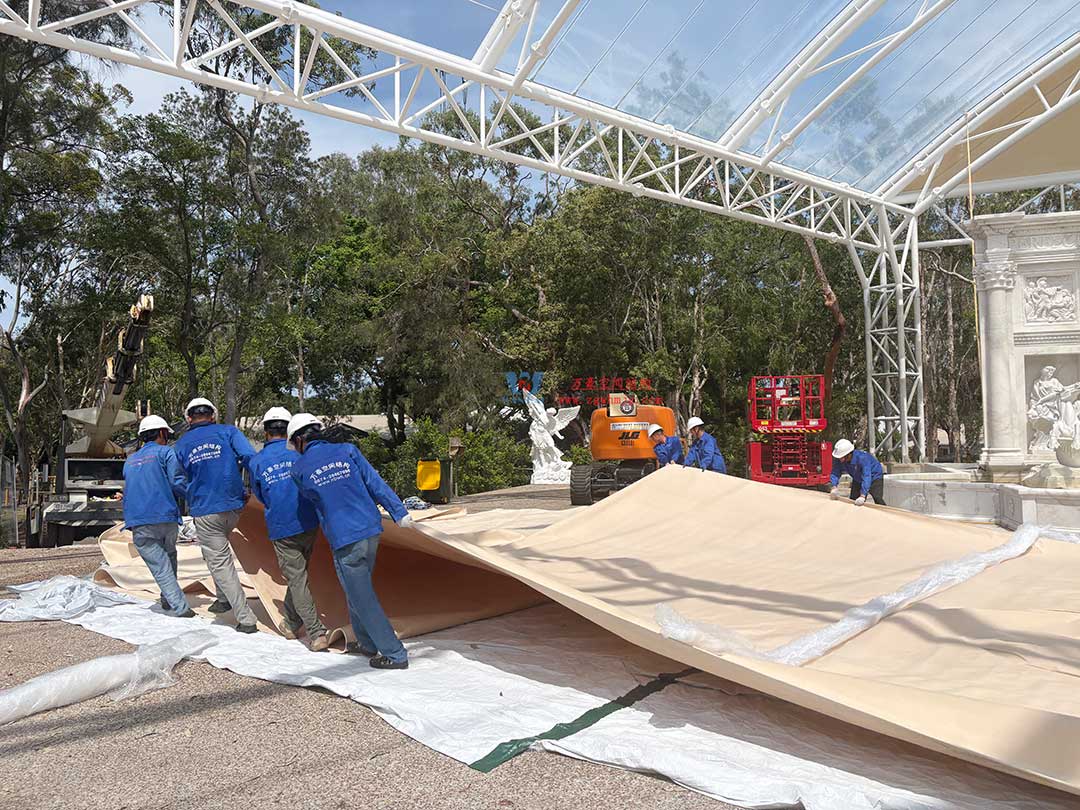 跨越山海的建筑新章！澳大利亞噴泉廣場天幕張拉正酣，雙膜科技賦能莊園建筑