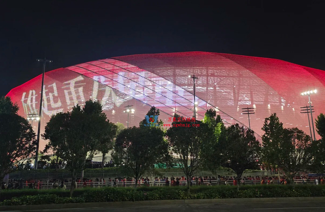 2026 中超球場(chǎng)巡禮?重慶篇｜身披 ETFE「科技薄紗」，龍興足球場(chǎng)點(diǎn)亮山城足球新未來(lái)！