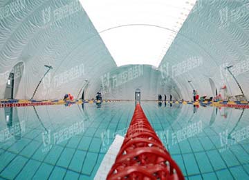 充氣膜游泳館好用嗎？充氣膜結(jié)構(gòu)游泳館有哪些優(yōu)點(diǎn)特點(diǎn)？