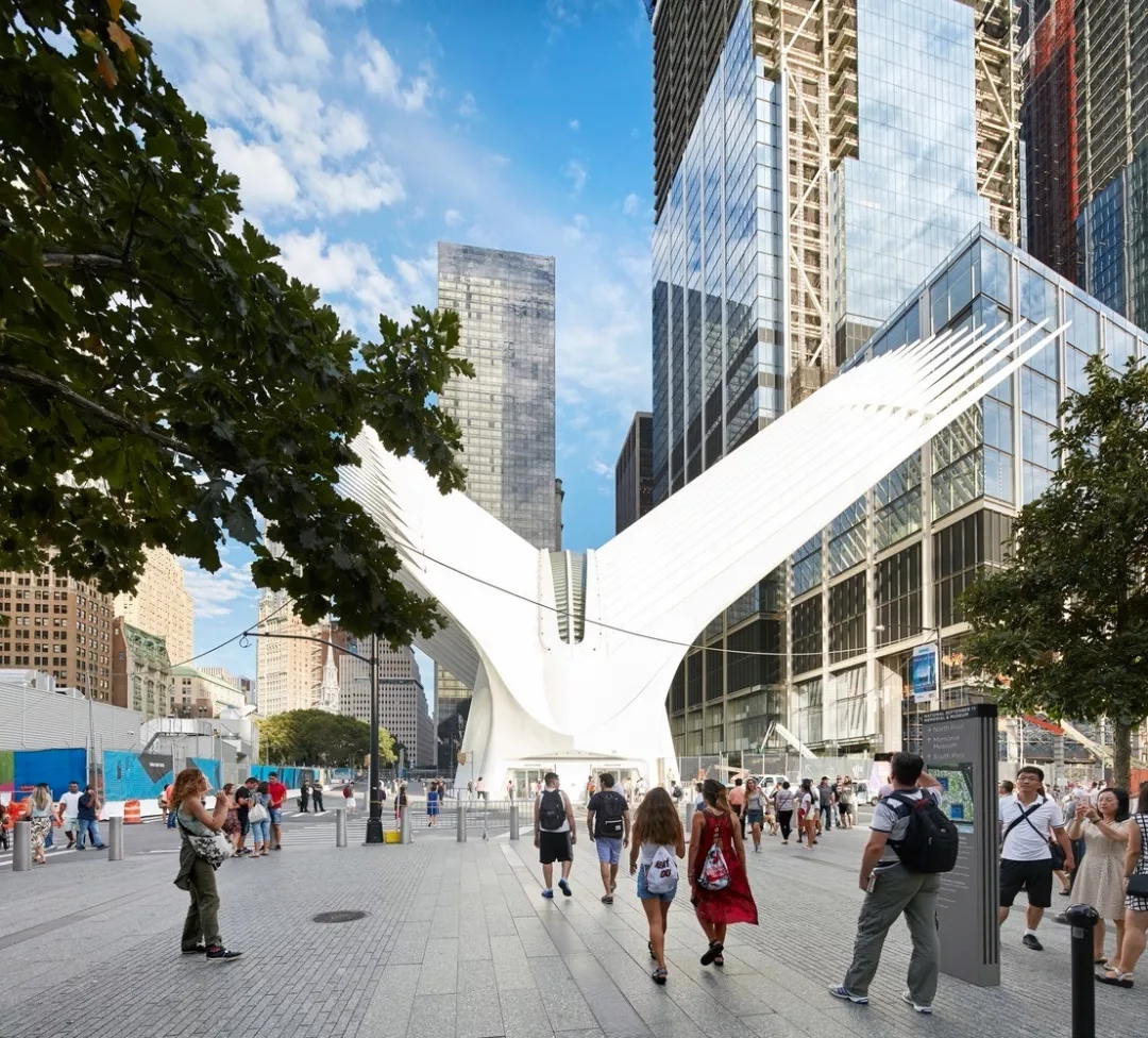 唯有鬼才，才敢讓建筑飛起來！