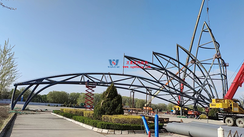 芳菲四月，共鑒美好！陜西定邊馬蓮灘沙漠公園鋼膜結(jié)構(gòu)工程最新進(jìn)展播報