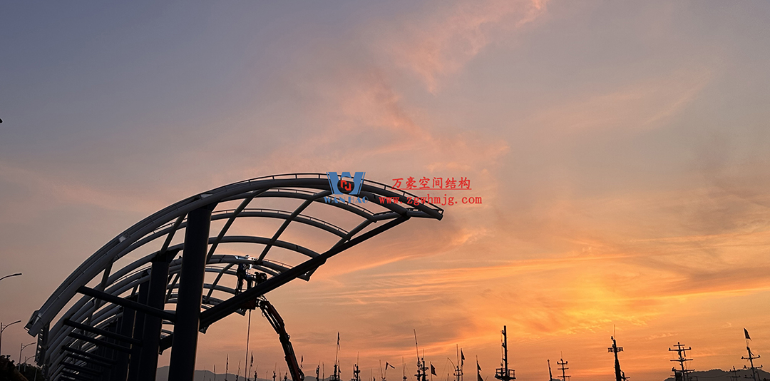 全面加速建設(shè)，創(chuàng)建優(yōu)質(zhì)精品工程