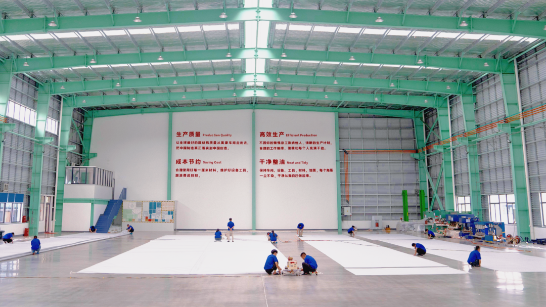 從一張圖紙到震撼膜結(jié)構(gòu)！揭秘工廠如何打造 “建筑皮膚”